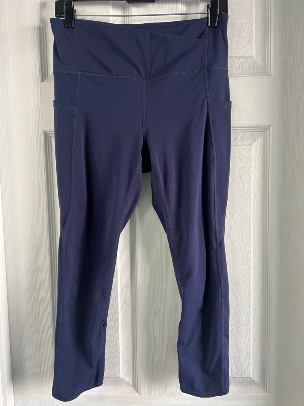 GAIAM Women's High-Waist Navy Crop Active Leggings with Side Pockets